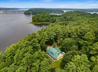 41 Field Rd, Bath, ME 04530