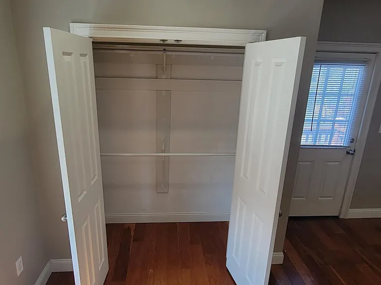 MASTER CLOSET 1