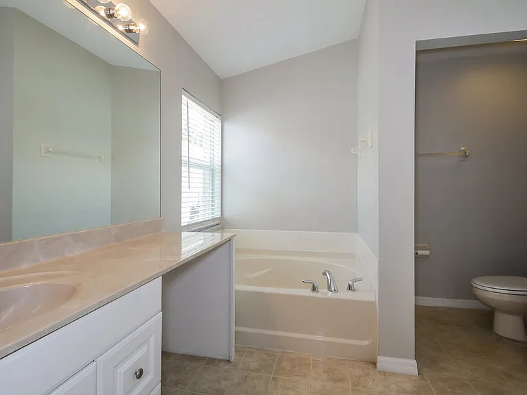 11008 Laurel Brook Ct — Photo 11