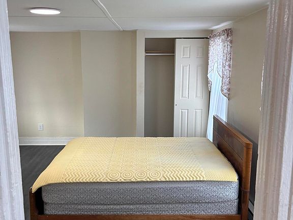 4th image of 178 Broad St APT C