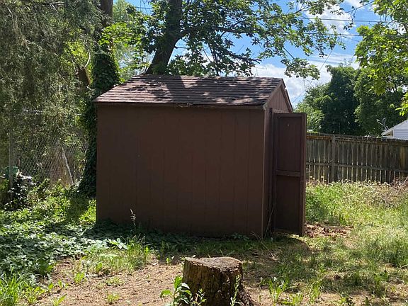 5th image of 6822 S Greenfield Way