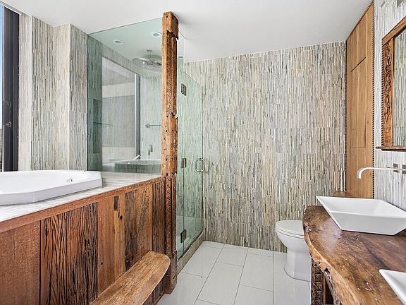 5th image of 418 E 59th St APT 35A