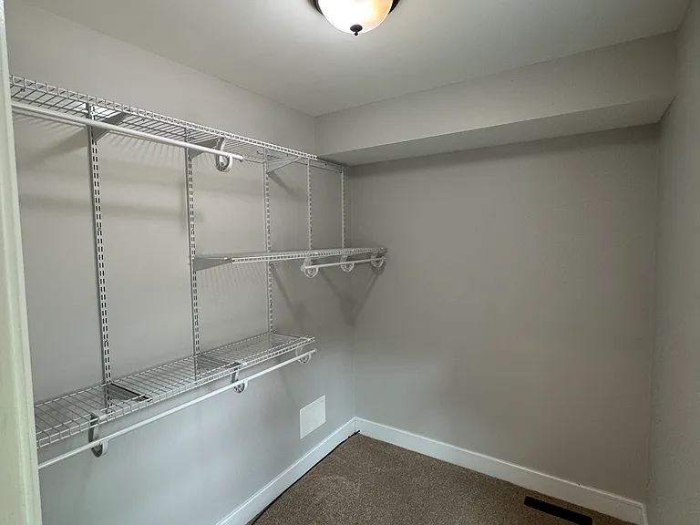 735 Winton St — Photo 20