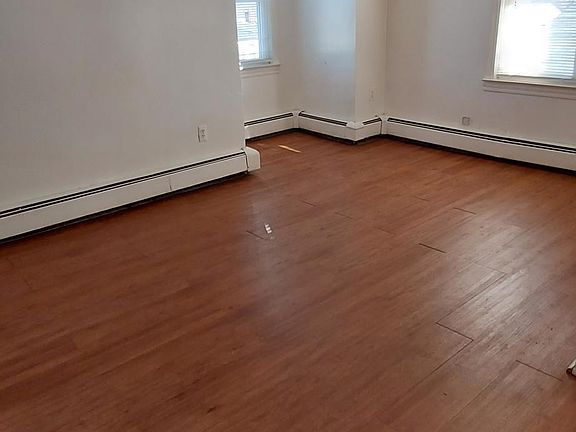 4th image of 23575 Stewart Ave #2