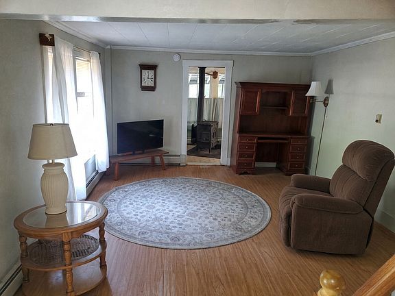 5th image of 891 Augusta Rd