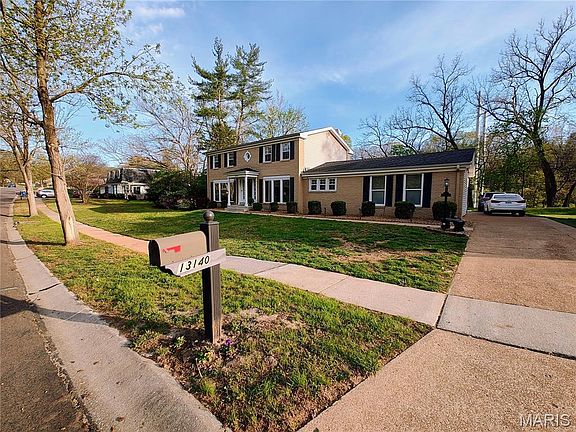 3rd image of 13140 Greenbough Dr