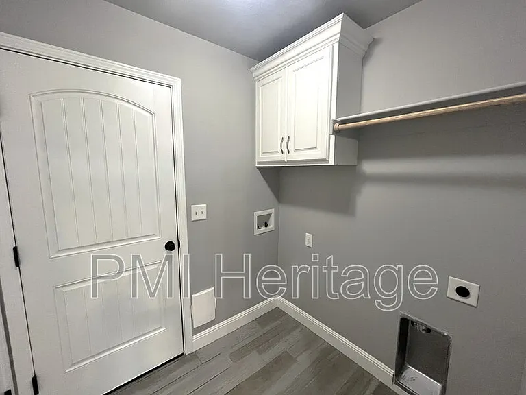 3661 Ambrosia Ln — Photo 21