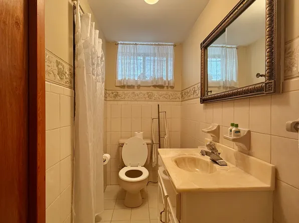 2049 71st Street image 16 of 19