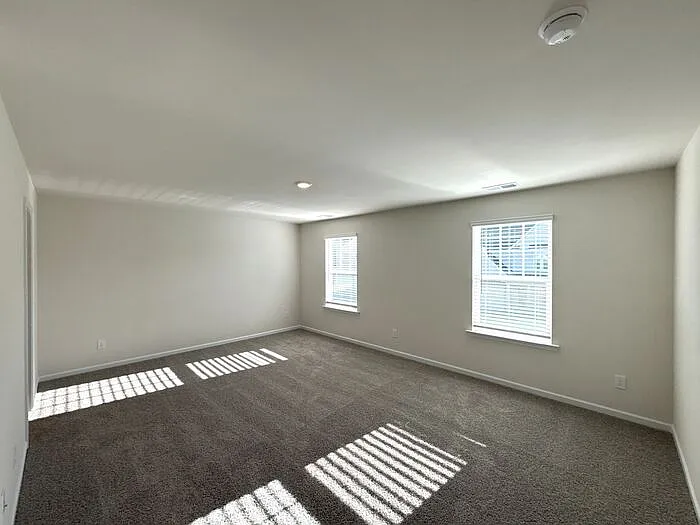 7640 Bainbridge Rd — Photo 8