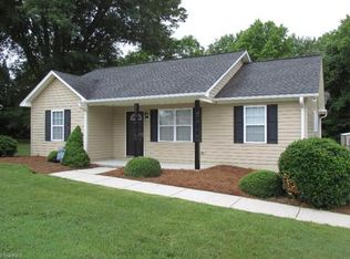 609 Piney Grove Rd, Kernersville, NC 27284