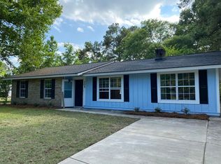 105 Long Needle Dr, Moncks Corner, SC 29461