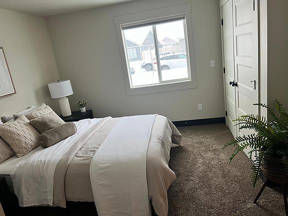 5th image of 1219 Edwards Ln