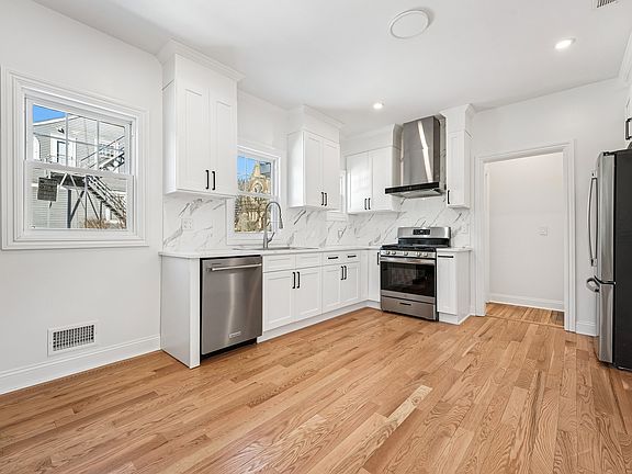 2nd image of 30 Woodland Ave #4