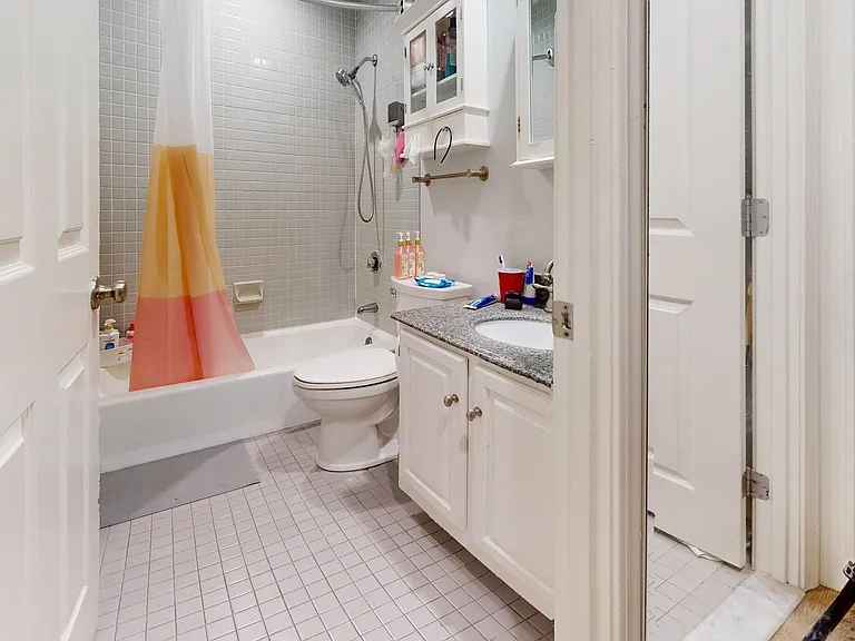10 Weston Ave #411 — Photo 15