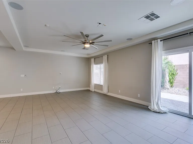 4586 W Camero Ave — Photo 19