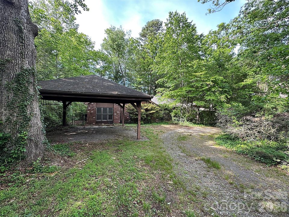 1st image of 5 Lone Pine Rd
