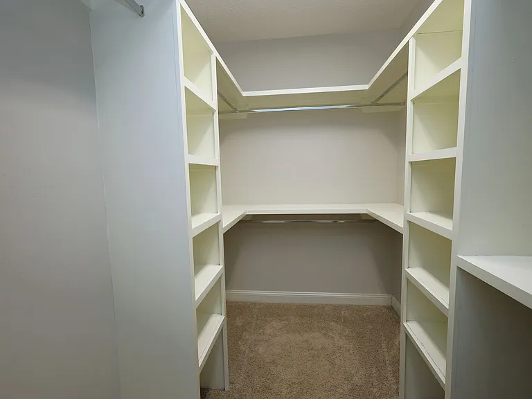 3964 Crusader Ct — Photo 23