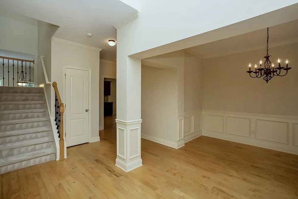 5 bed, 4.0 bath, 2424 sqft, $3,550 — Photo 4