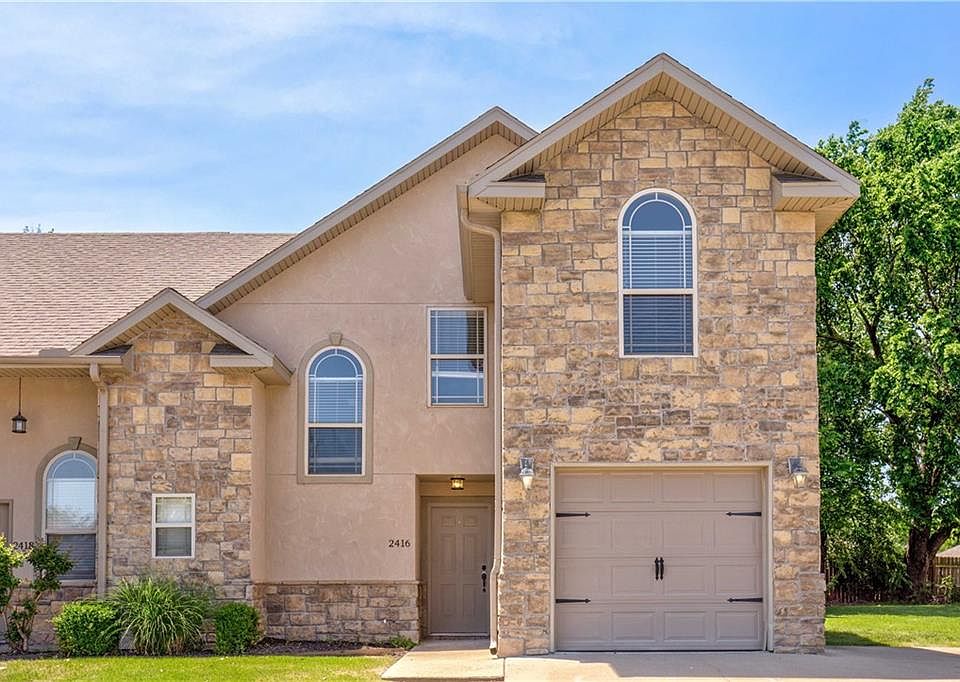 1st image of 2405 S 15th Pl