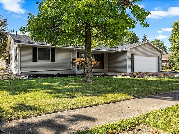 2nd image of 3610 Meadowbrook Dr