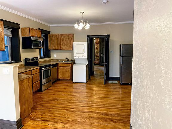 2nd image of 3431 Juniata St #A