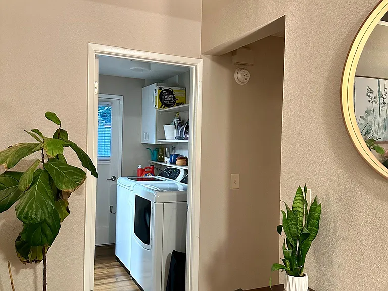 9445 SW Commercial St — Photo 10