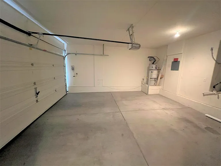 8932 Amy Olivia Ave — Photo 16