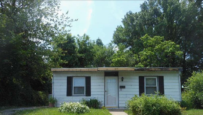 2nd image of 104 Bunche Blvd
