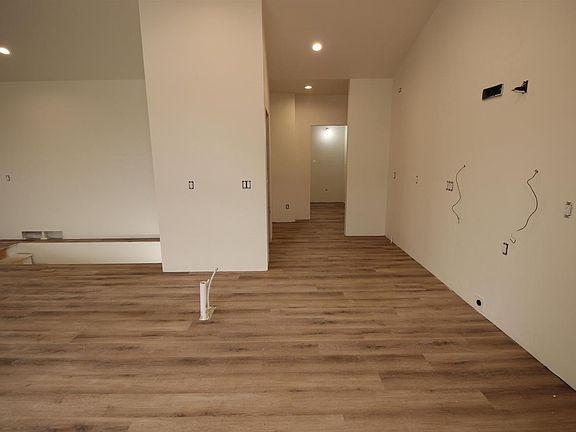 3rd image of 339 Ridge View Drive #18