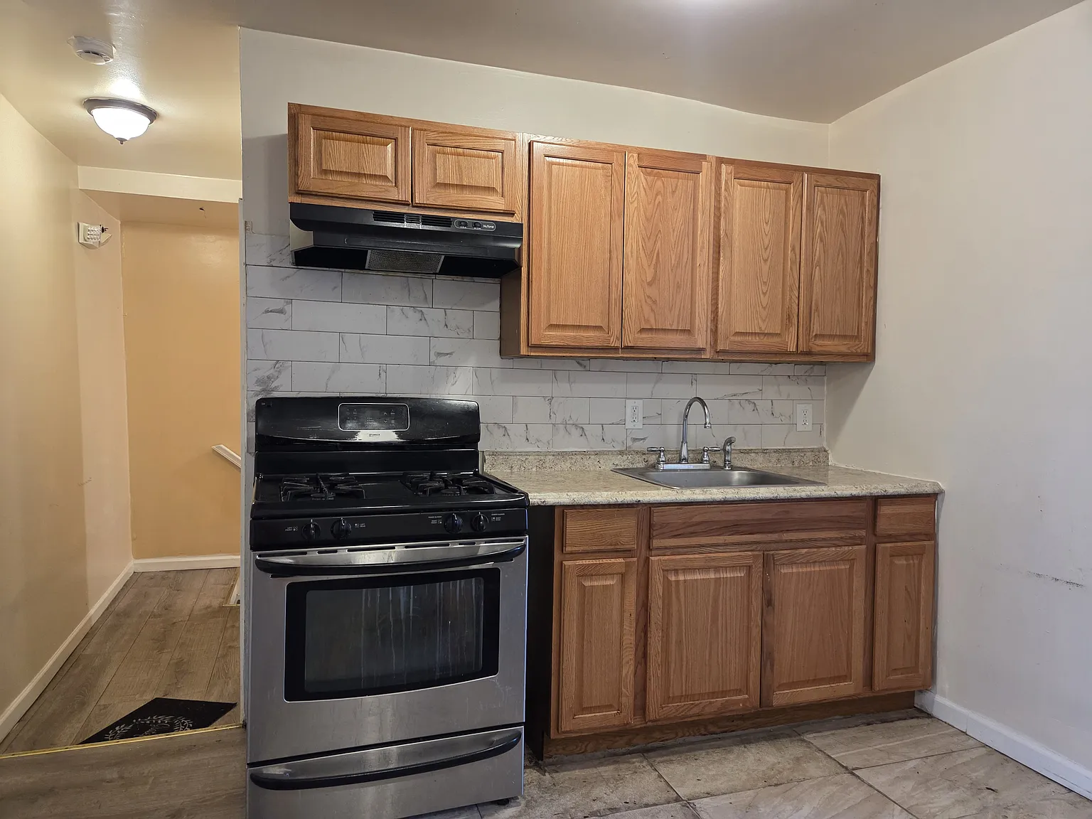 2 bed, $1,795 — Photo 2
