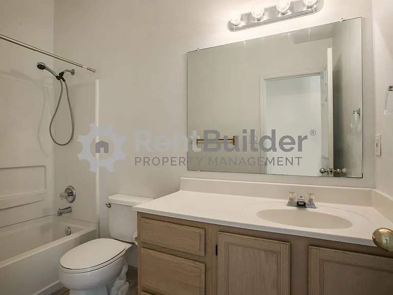 10749 Capricorn Pl NW — Photo 17