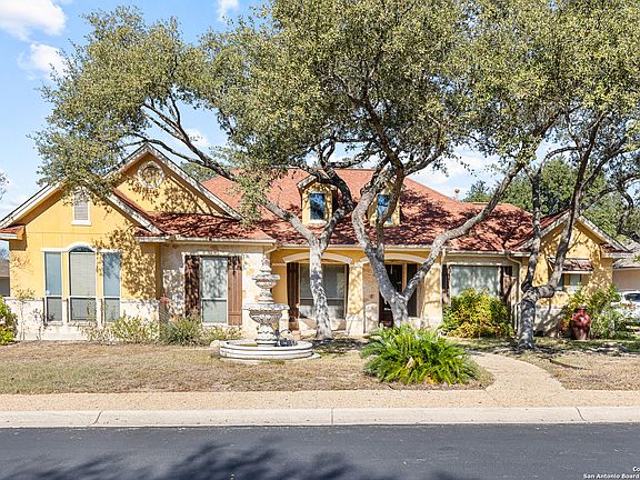 2nd image of 18406 Emerald Forest Dr.