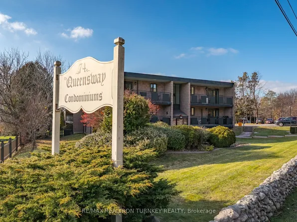 74 The Queensway S #102, Georgina, ON L4P 1Z3