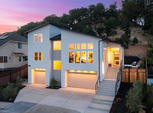 2198 Chateau Ct, Santa Rosa, CA 95404