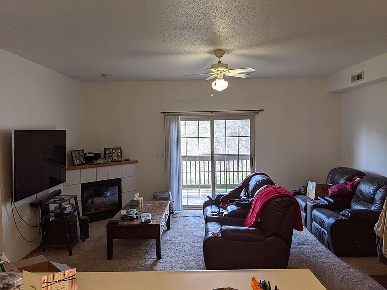 2270 Holiday Rd — Photo 3