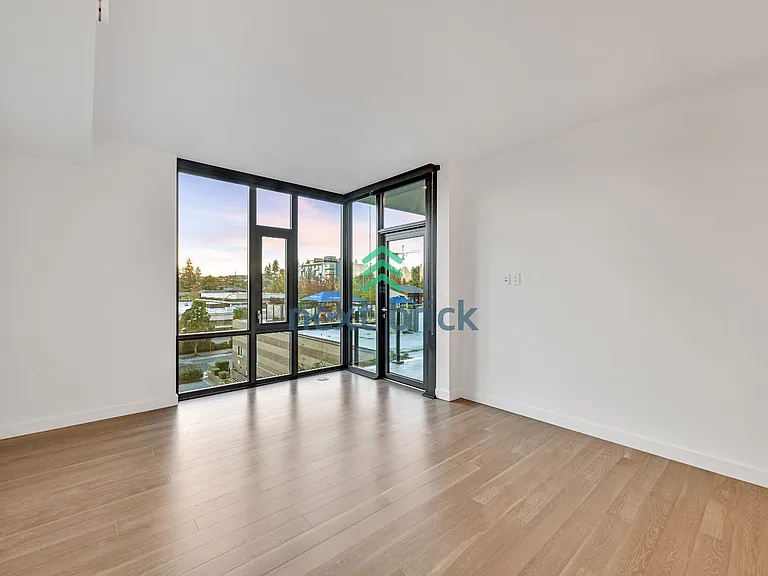 889 Avenue Sq NE #303 — Photo 4