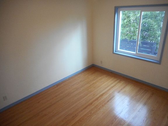 5th image of 6145 Outlook Ave