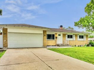 1107 Clark Ln, Des Plaines, IL