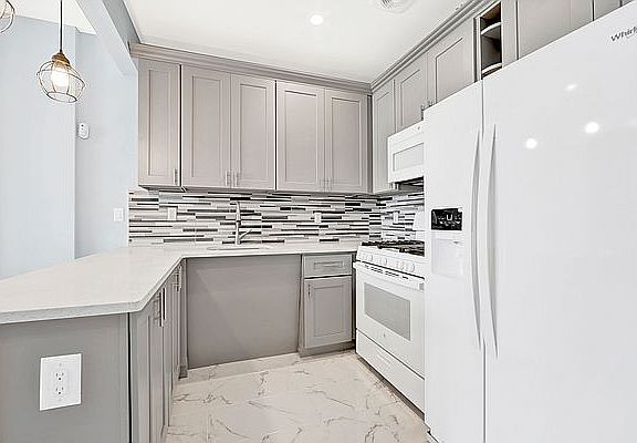 2nd image of 82 Milford St #1B