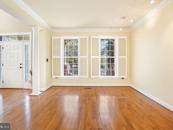 5th image of 12333 Cherry Branch Dr