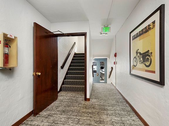 5th image of 527 1st Ave N #4