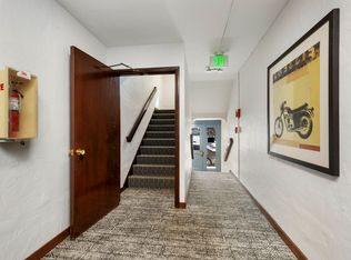 Gordon, Seattle, WA 98109
