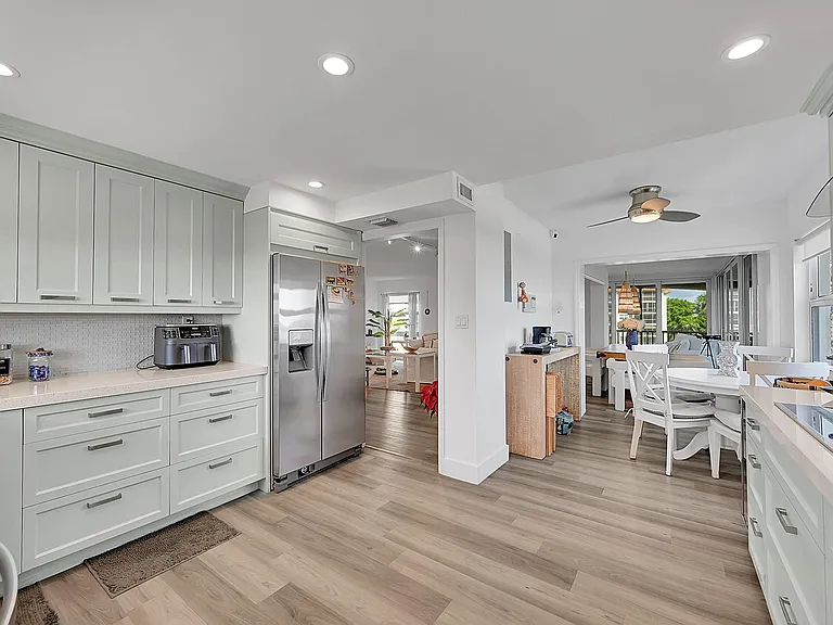 2871 N Ocean Blvd #D302 — Photo 16