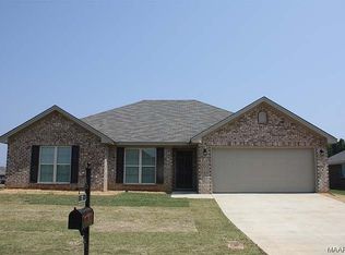 17 Landing Pl, Wetumpka, AL 36092