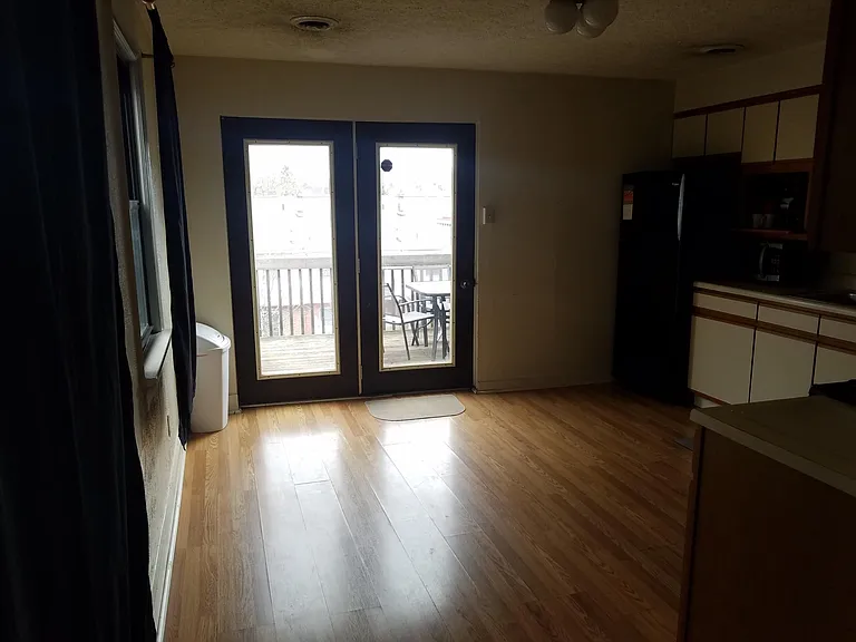 731 S Negley Ave #2 — Photo 10