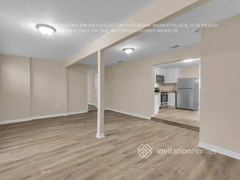 4461 Melvin Cir E — Photo 9