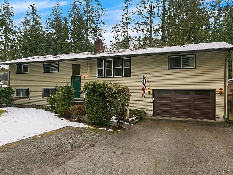 1st image of 18823 NE 165th Pl