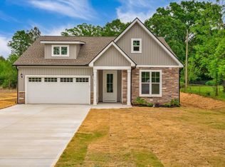 107 C W Stewart St, Pelzer, SC 29669