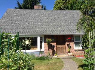 8021 41st Ave NE, Seattle, WA 98115