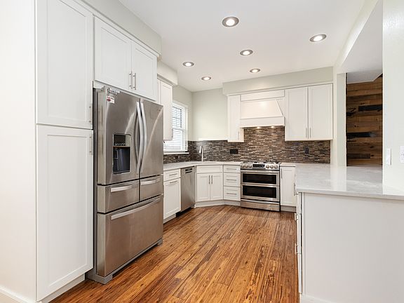 5th image of 3380 W 98th Pl Unit D